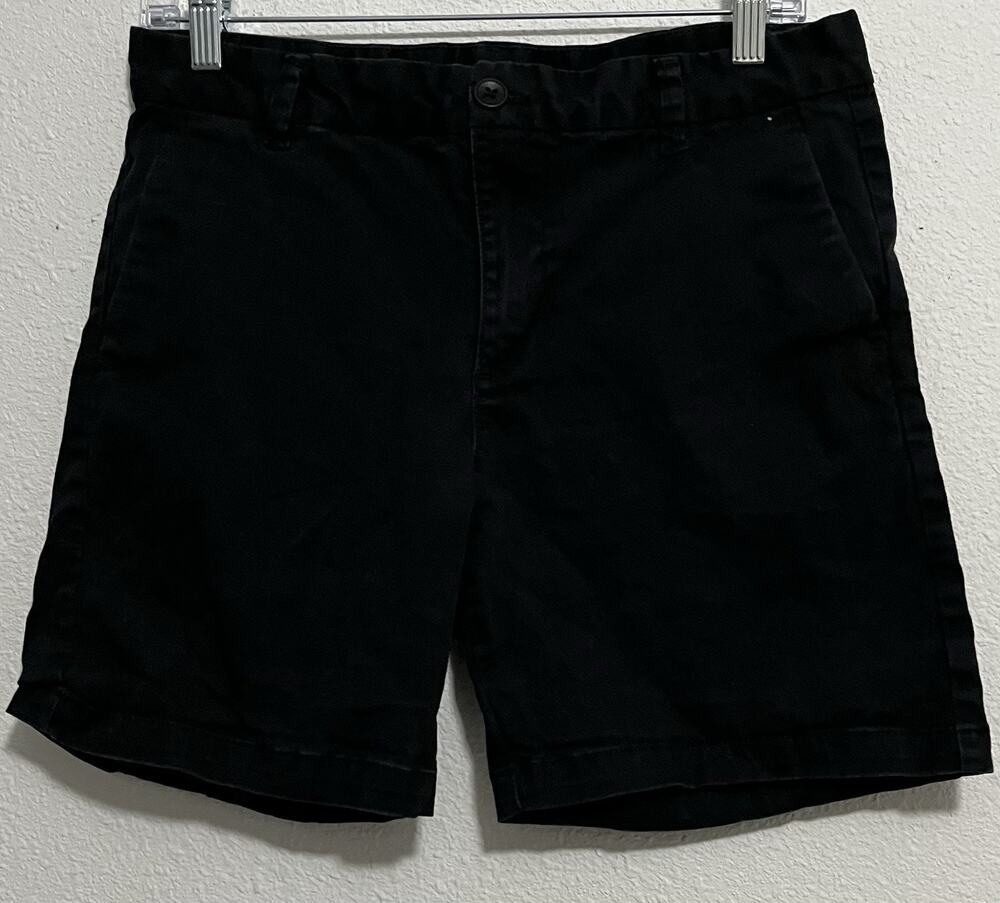 New Look Men's Black Solid Chino Shorts, Flat Front, Button Closure